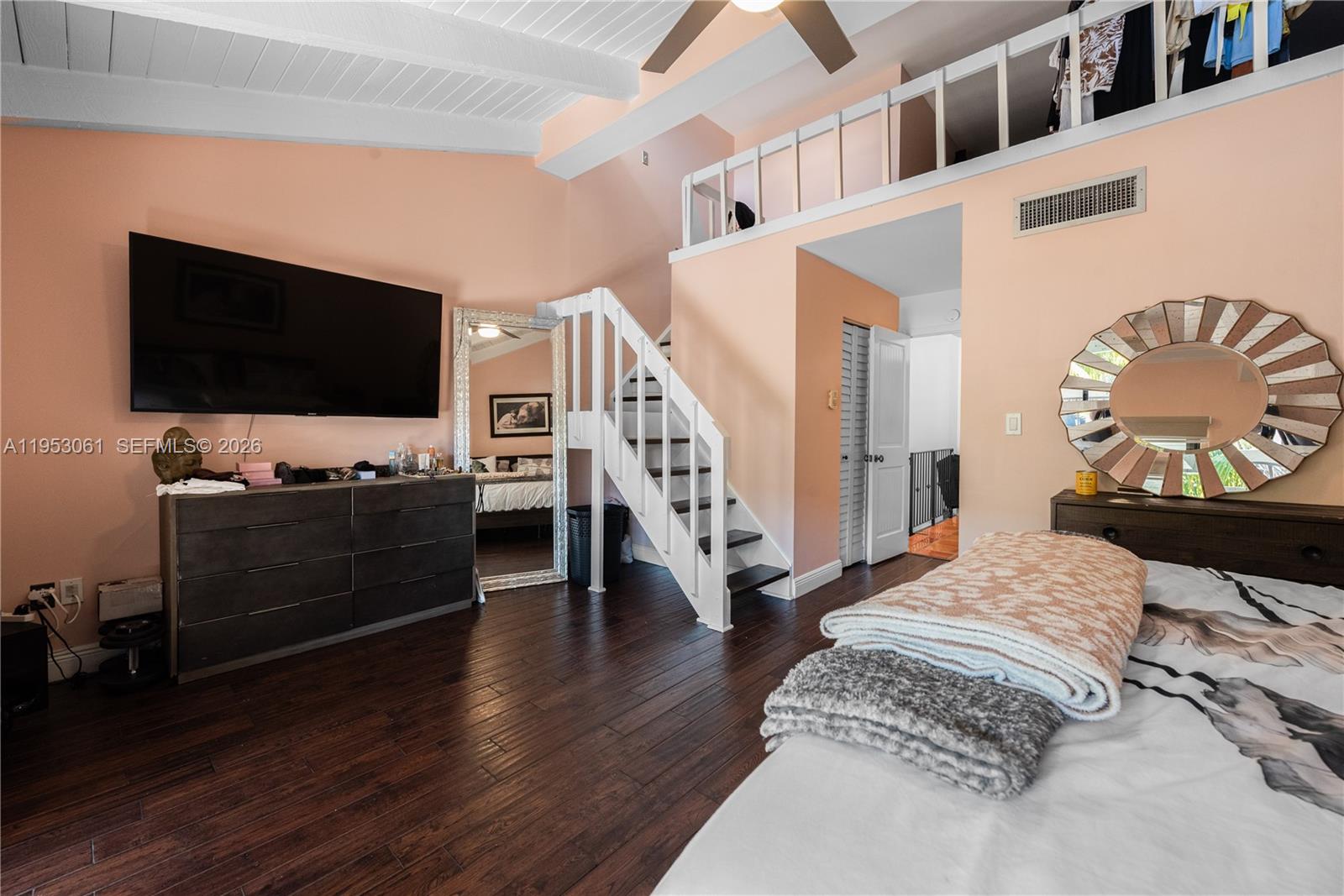 KENDALL GLENN CONDO - Residential