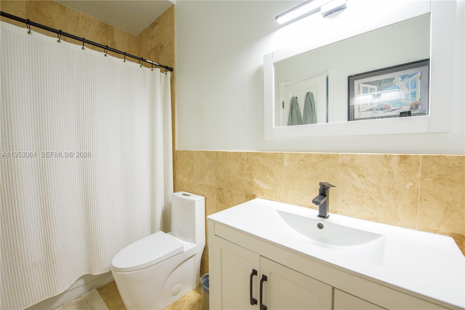 KENDALL GLENN CONDO - Residential