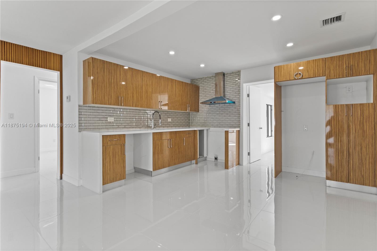 ANSONIA GARDENS 36-7 B - Residential Lease