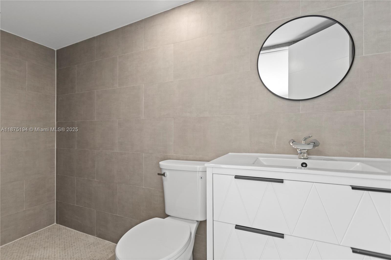 ANSONIA GARDENS 36-7 B - Residential Lease