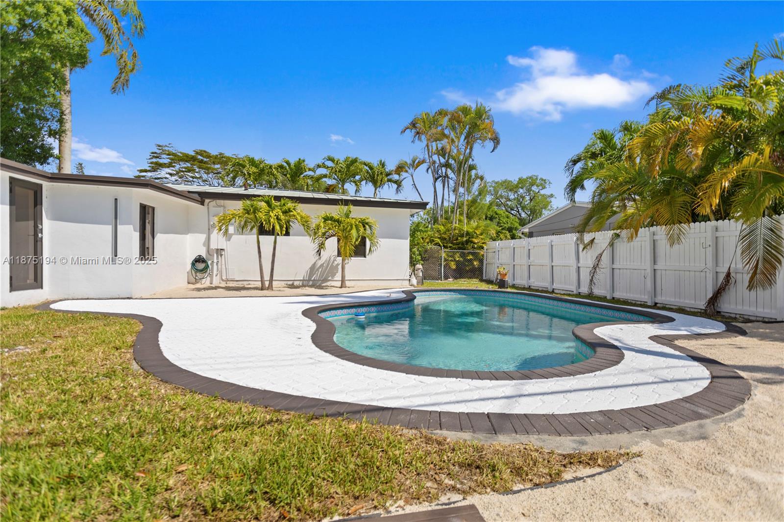 ANSONIA GARDENS 36-7 B - Residential Lease