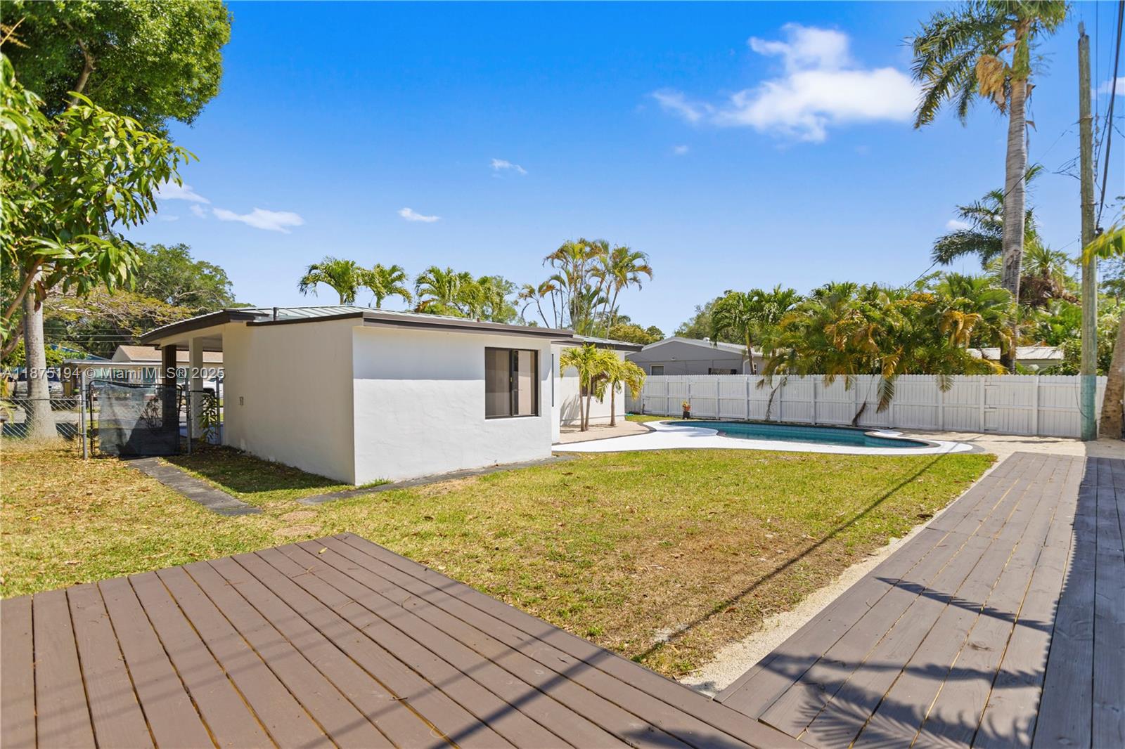 ANSONIA GARDENS 36-7 B - Residential Lease