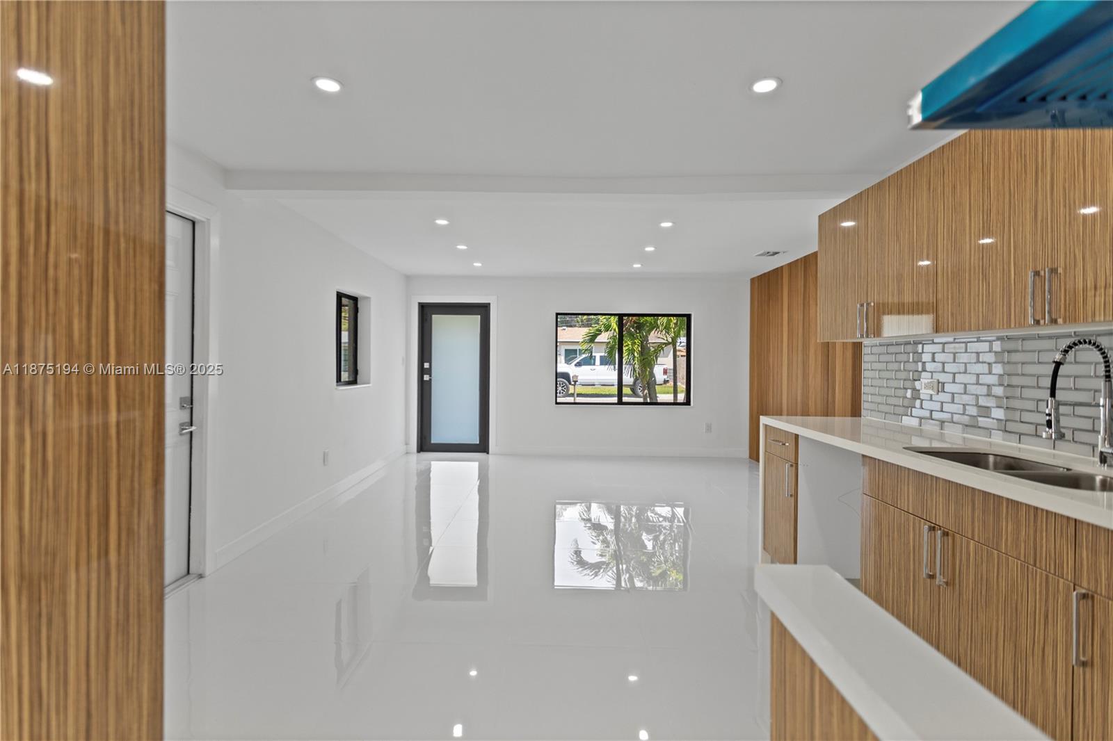 ANSONIA GARDENS 36-7 B - Residential Lease