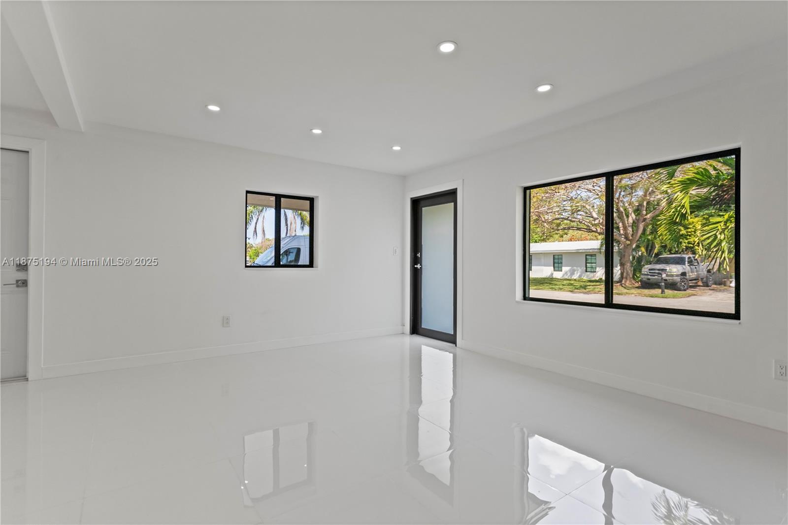 ANSONIA GARDENS 36-7 B - Residential Lease