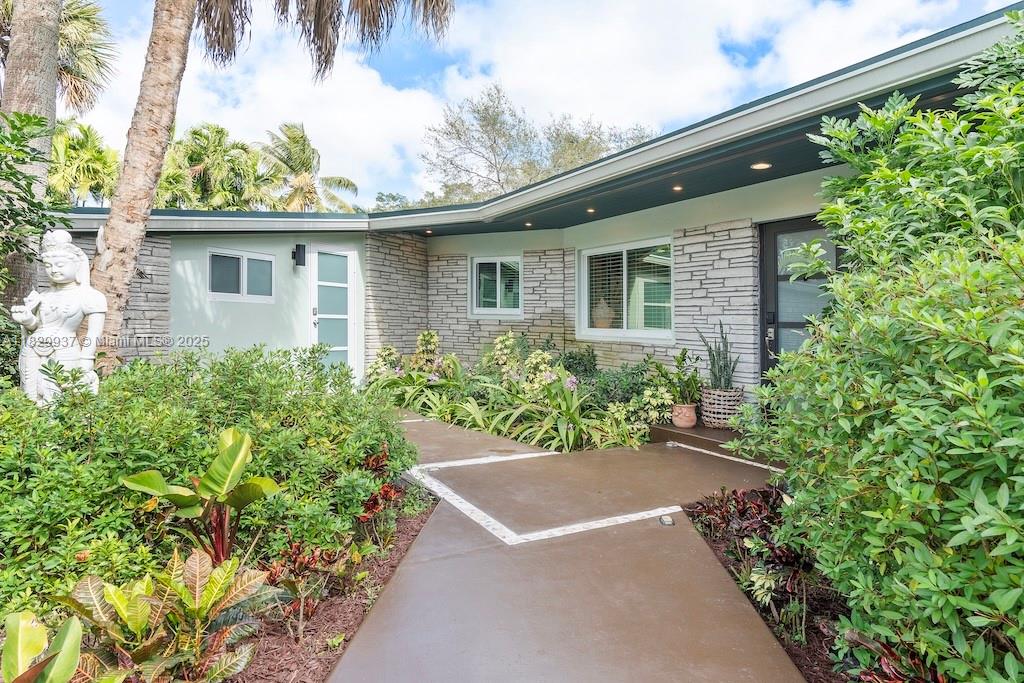 11377 W Biscayne Canal Rd