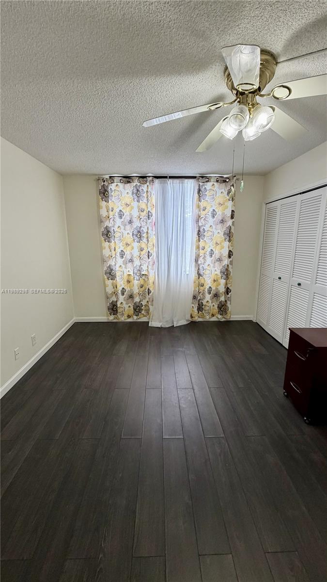 NO 22 PALM-AIRE COUNTRY C - Residential Lease