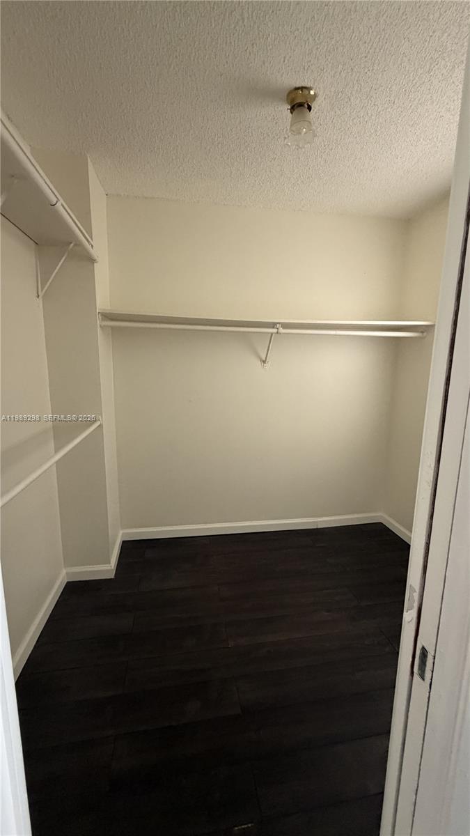 NO 22 PALM-AIRE COUNTRY C - Residential Lease