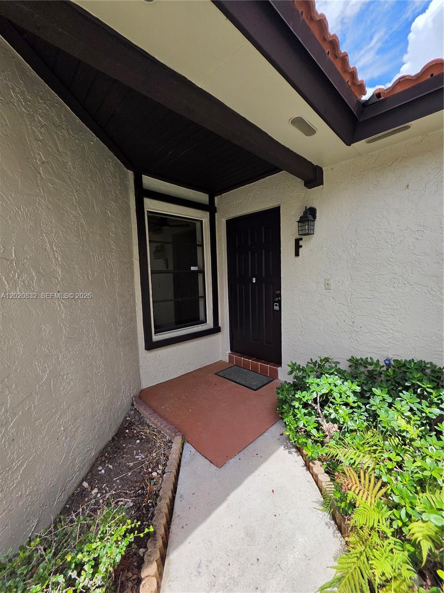 LAKES MEADOW VILG HOMES C - Residential
