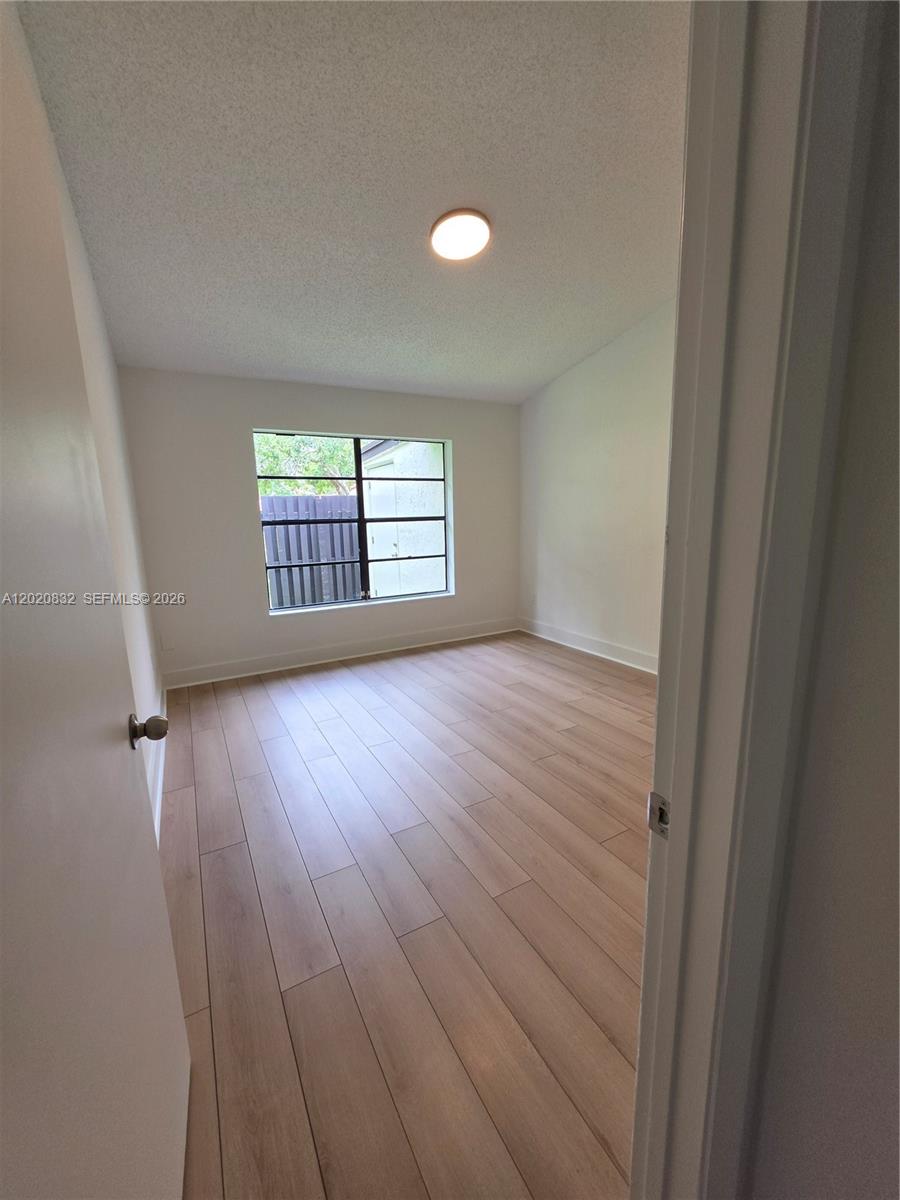 LAKES MEADOW VILG HOMES C - Residential