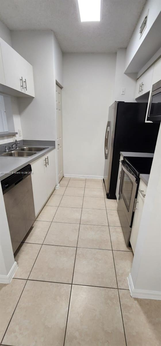 EL-AD RESIDENCES AT MIRAM - Residential Lease