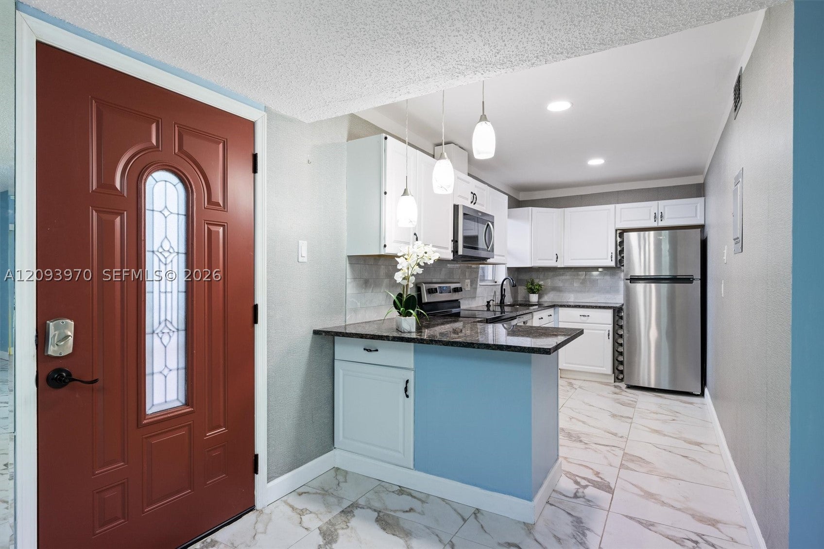 View photos, virtual tours, details... 236 Lake Dora Dr 236