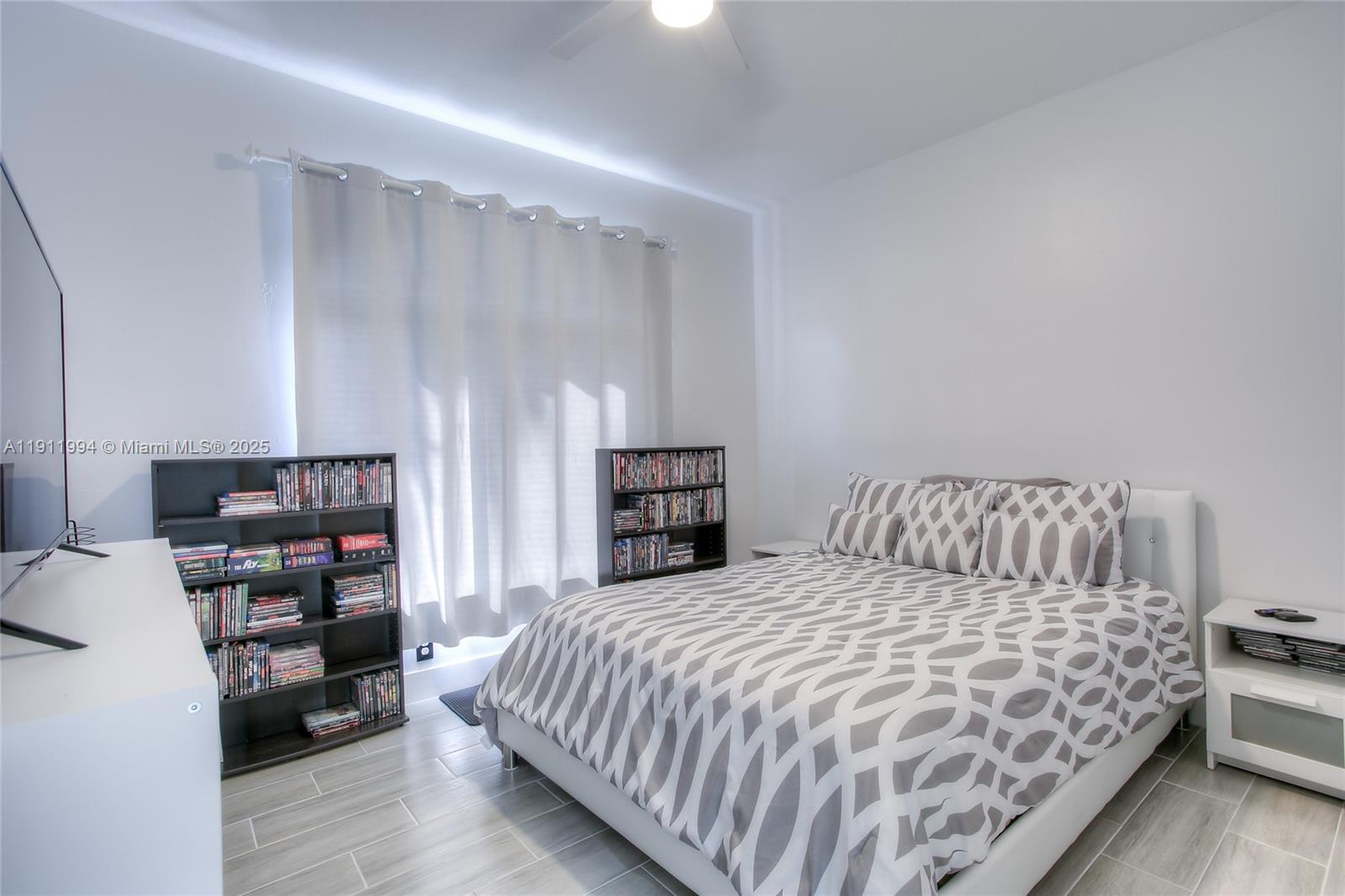 PEMBROKE LAKES SOUTH - Residential Lease