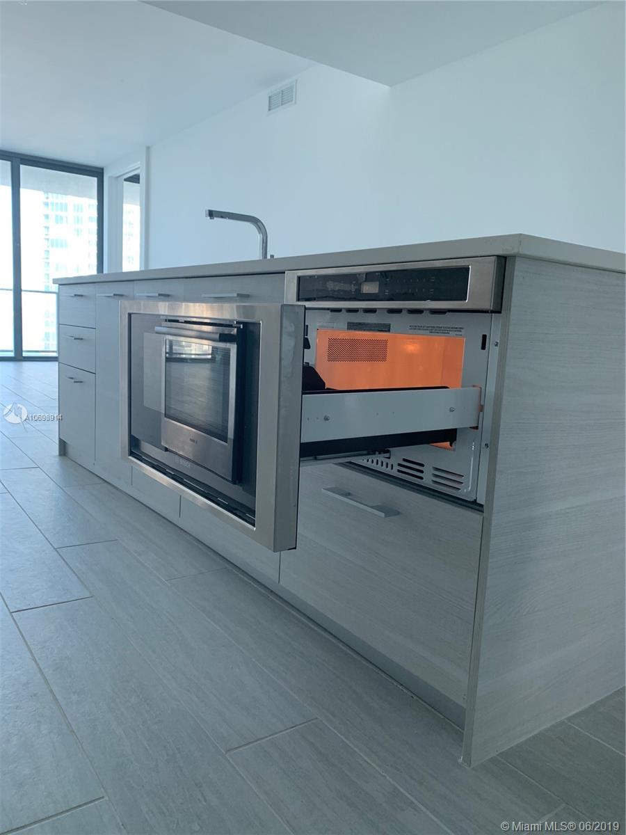 PARAISO BAY CONDO - Residential Lease