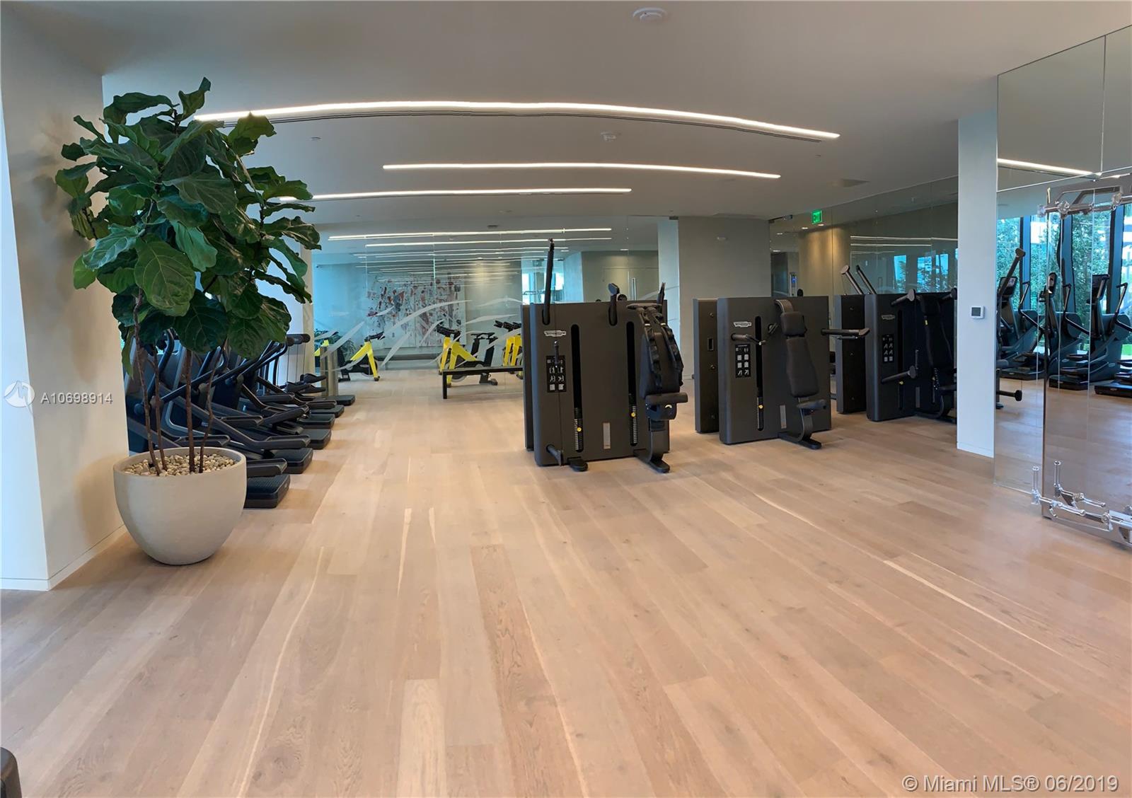 PARAISO BAY CONDO - Residential Lease