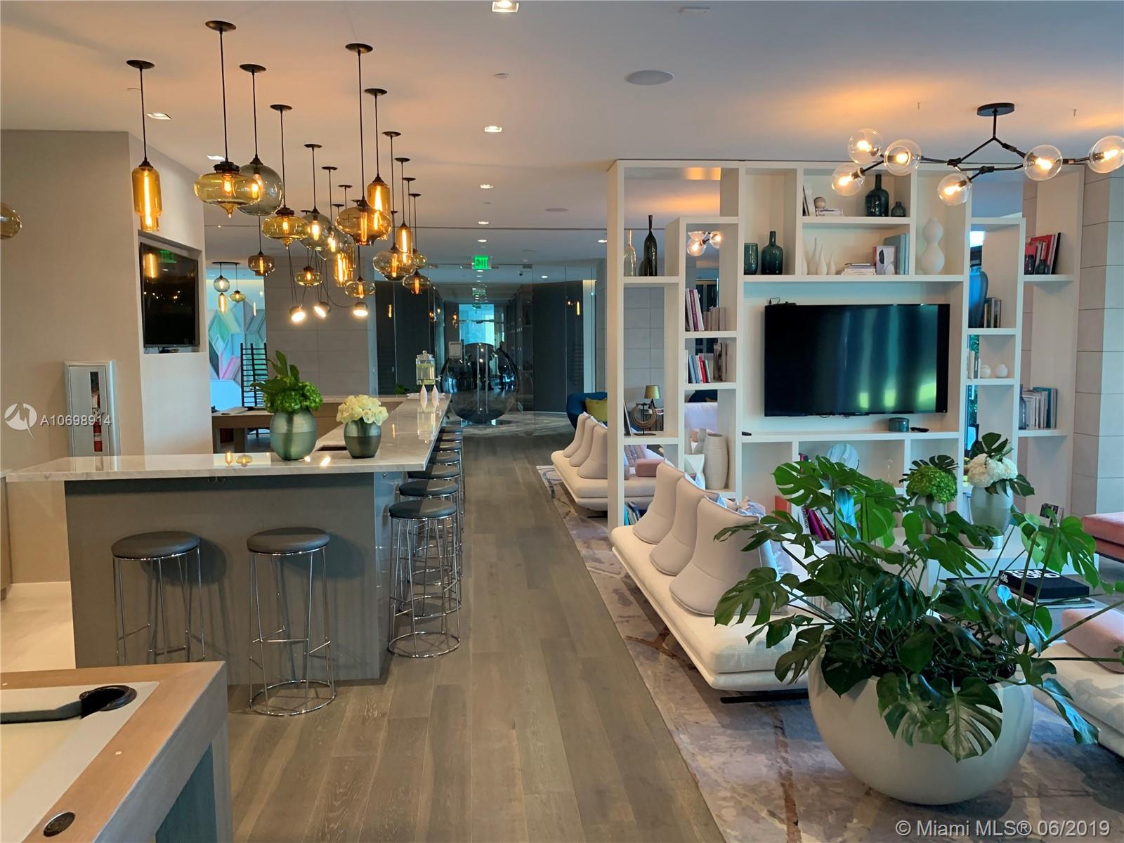 PARAISO BAY CONDO - Residential Lease