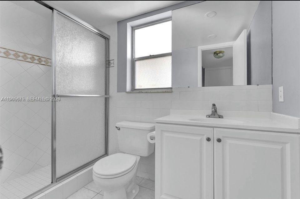 8100 Sunrise Lakes Blvd 208