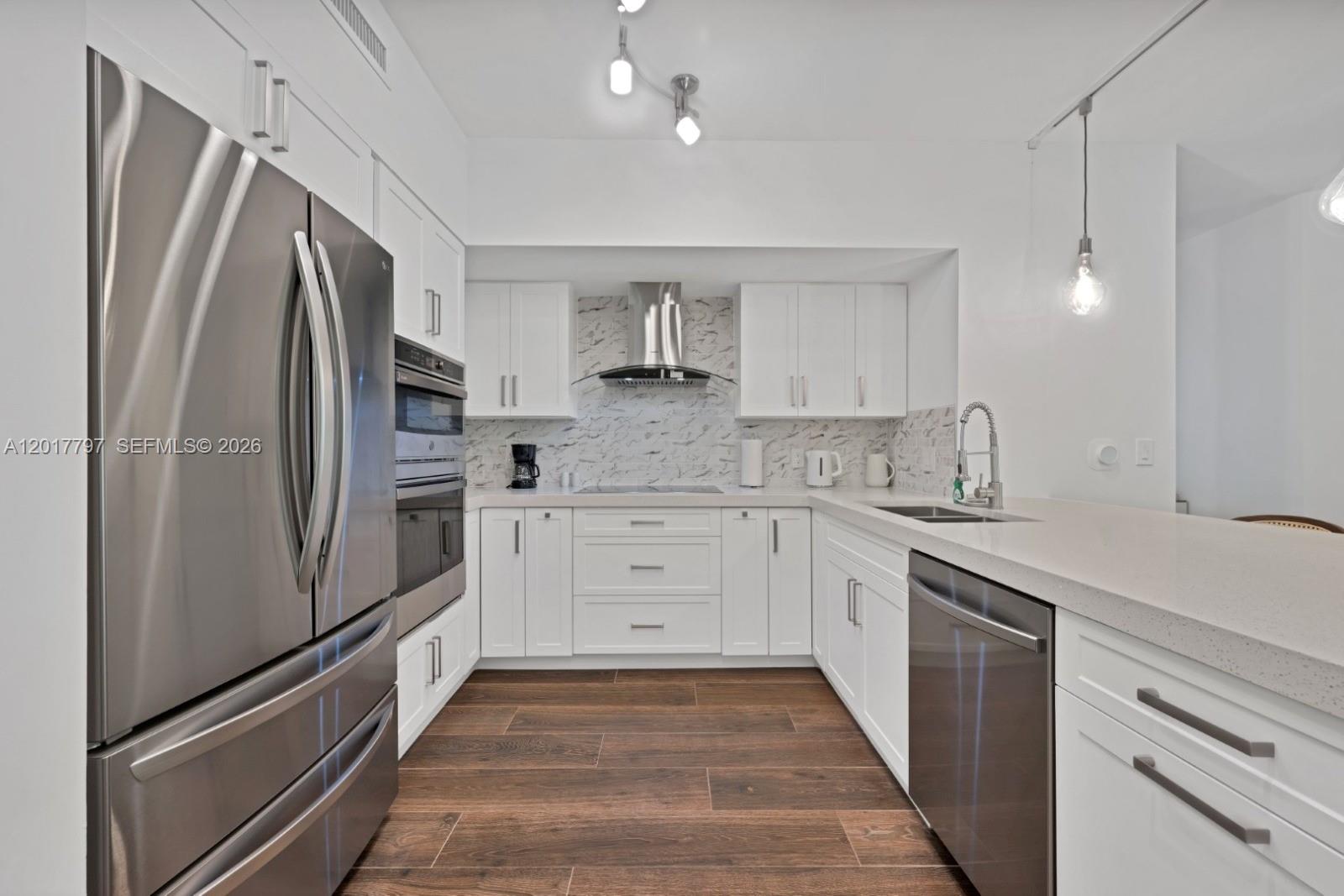 THE YACHT CLUB AT AVENTUR - Residential Lease
