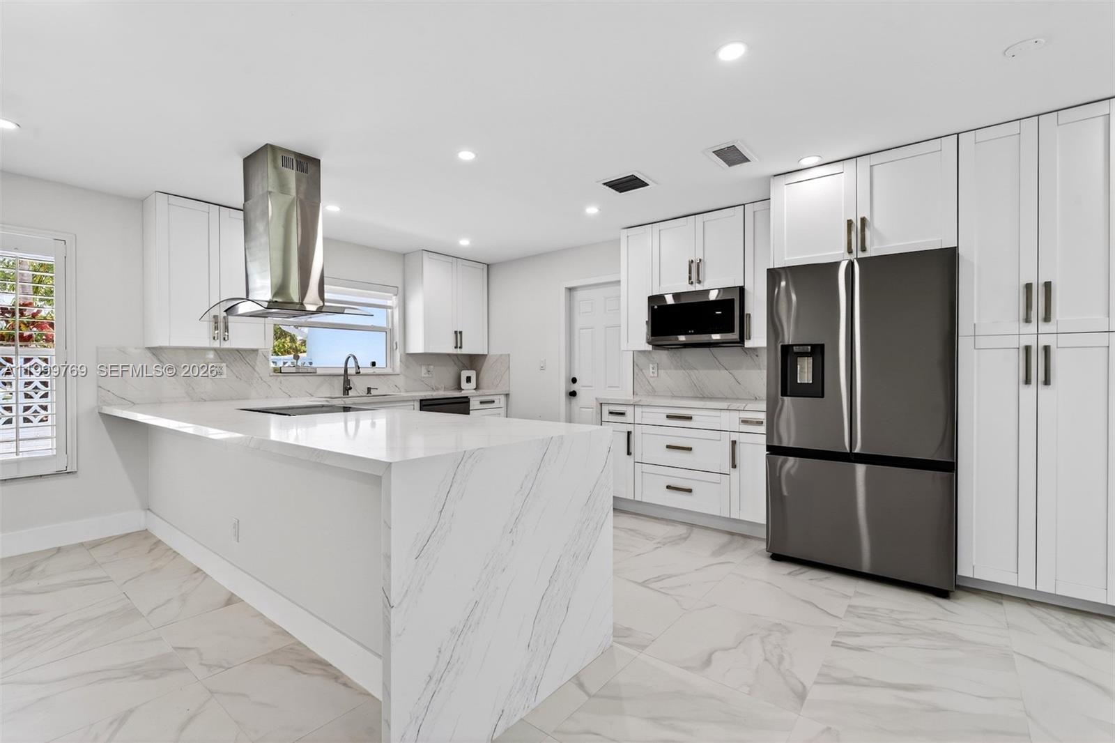 VENETIAN ISLES 2ND SEC - Residential Lease