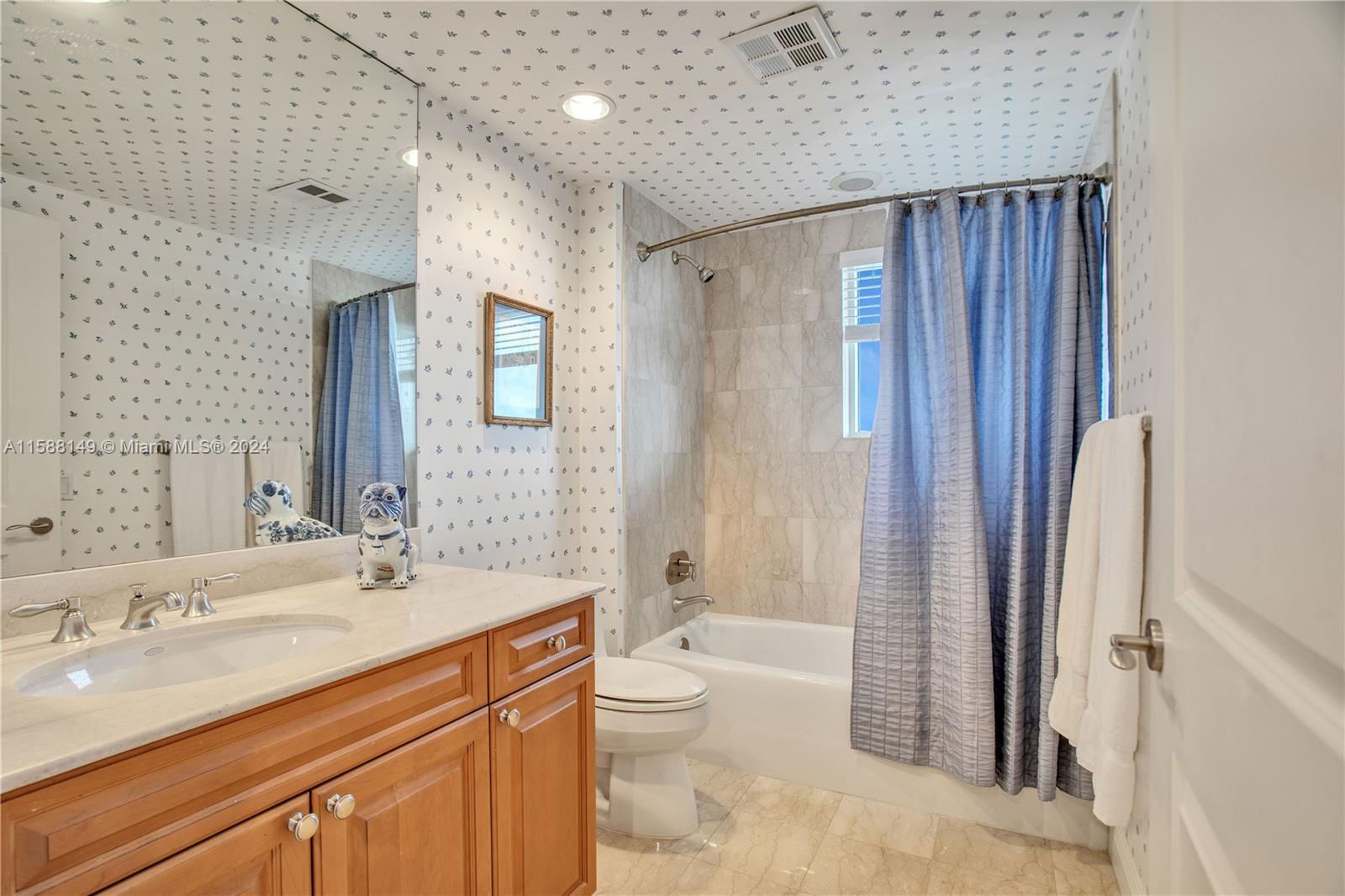 BELLAMARE @ WILLIAMS ISLA - Residential