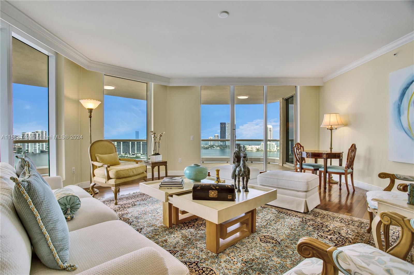 BELLAMARE @ WILLIAMS ISLA - Residential