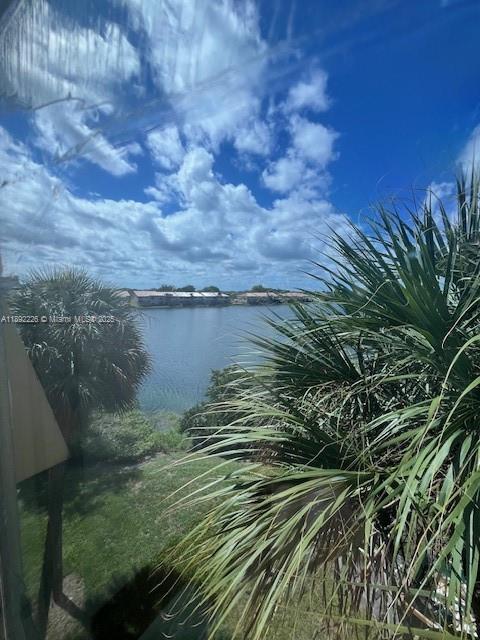 LAKE PARK CONDO NO 1 - BL - Residential