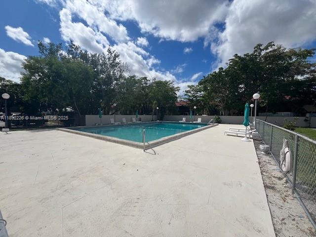 LAKE PARK CONDO NO 1 - BL - Residential