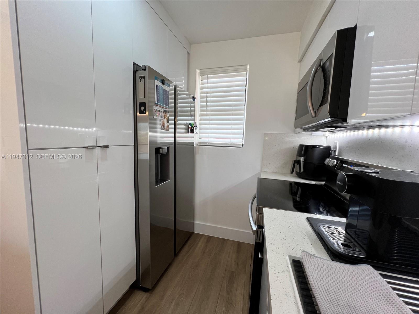 VISIONS AT FOUNTAINBLEAU - Residential