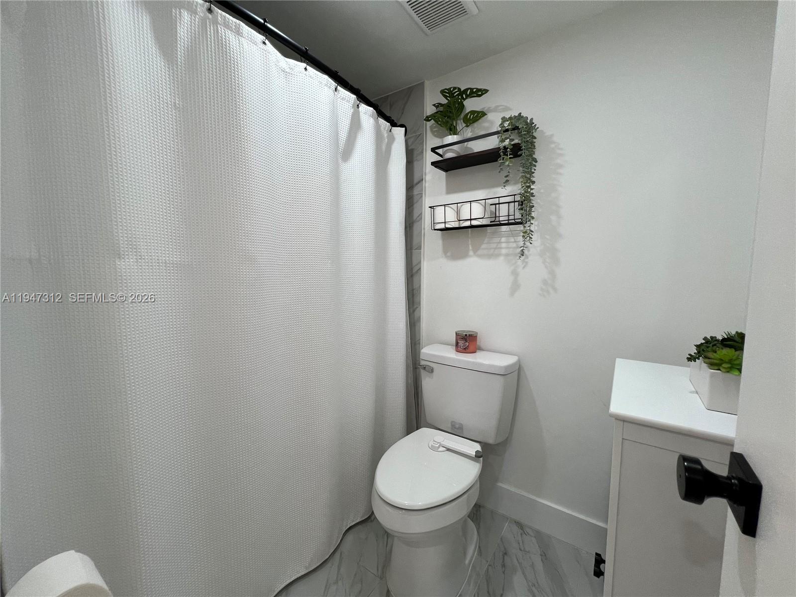 VISIONS AT FOUNTAINBLEAU - Residential