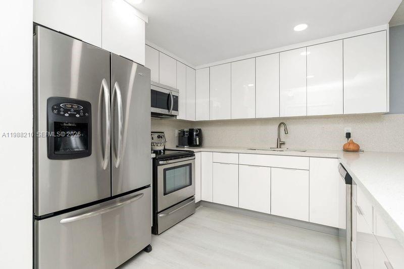 CORAL GATE EAST CONDO - Residential Lease