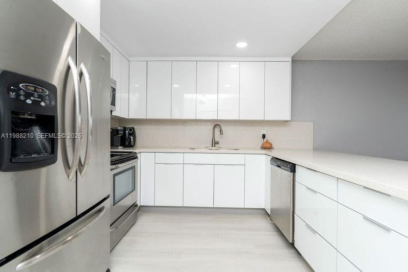 CORAL GATE EAST CONDO - Residential Lease