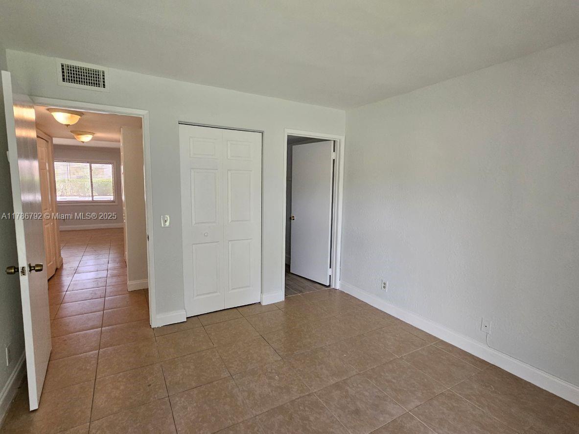 MEADOWS ON THE GREEN COND - Residential Lease
