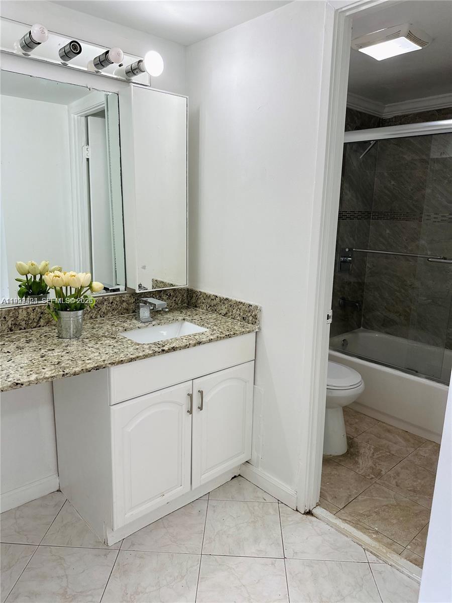 BUCKLEY TOWERS CONDO - EA - Residential Lease