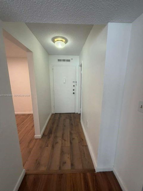 2780 NE 183rd St 410 Aventura FL 33160