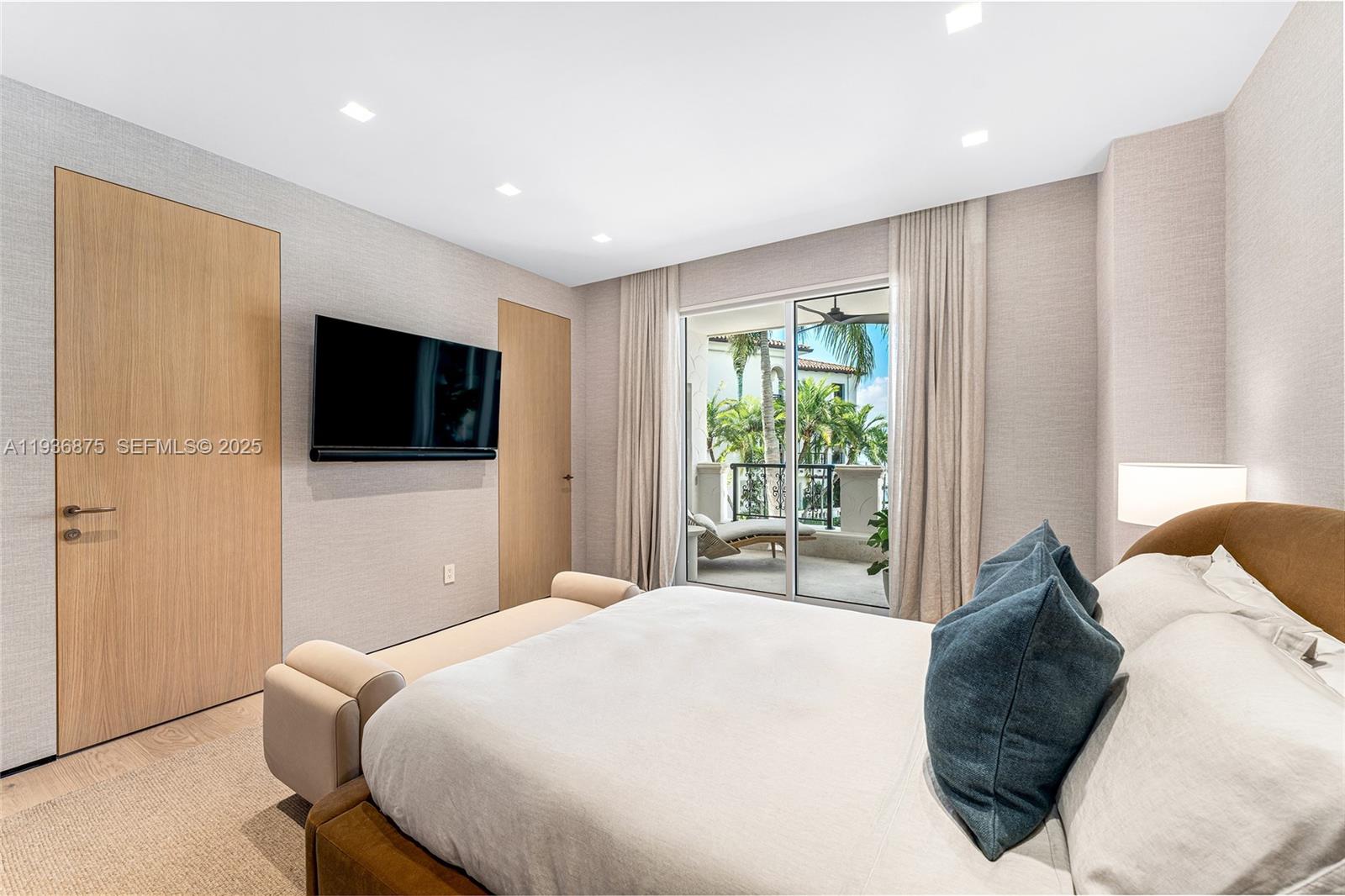 BAYSIDE VILLAGE CONDO - Residential