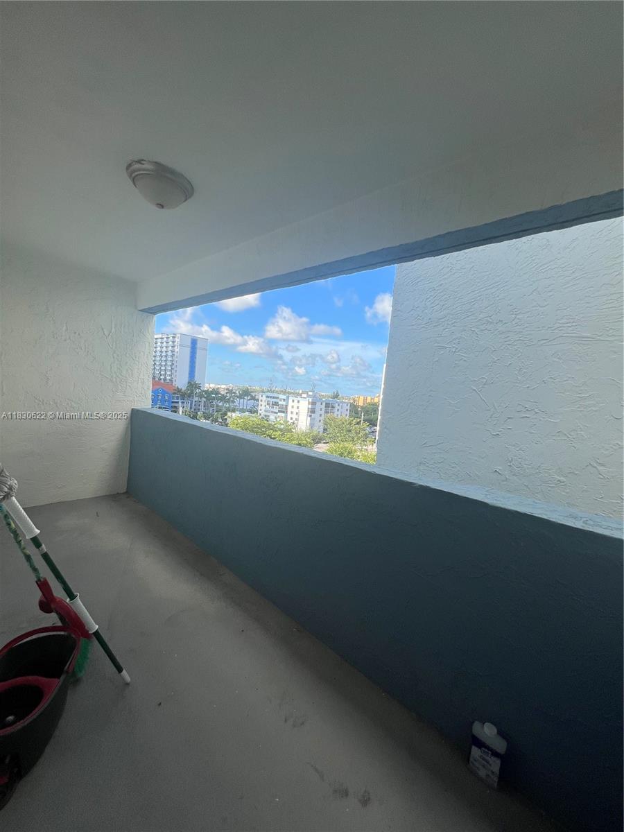 5050 CONDO - Residential