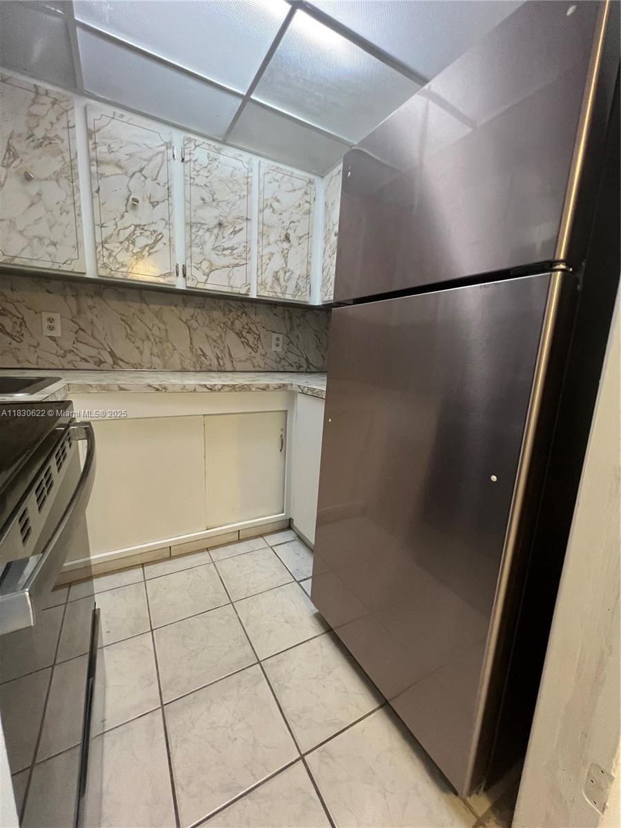 5050 CONDO - Residential