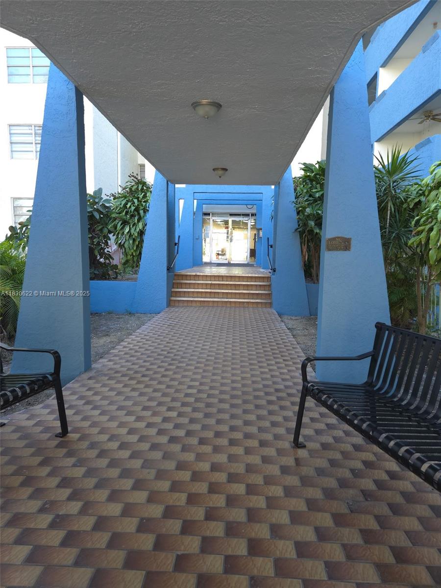 5050 NW 7th St 709