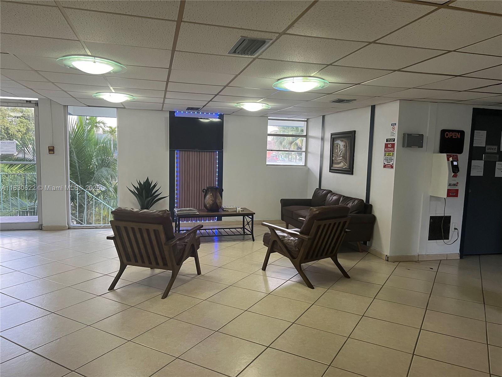 5050 CONDO - Residential