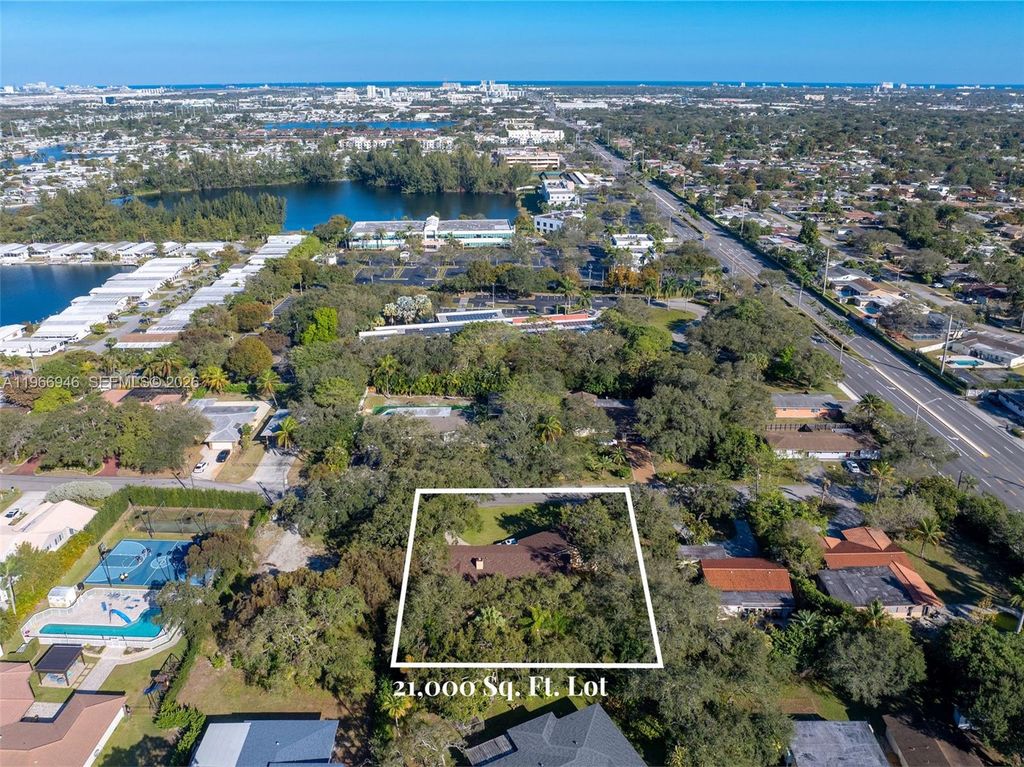 Photo of 5950 SW 32nd Ter, Hollywood, FL 33312 (MLS # A11966946)