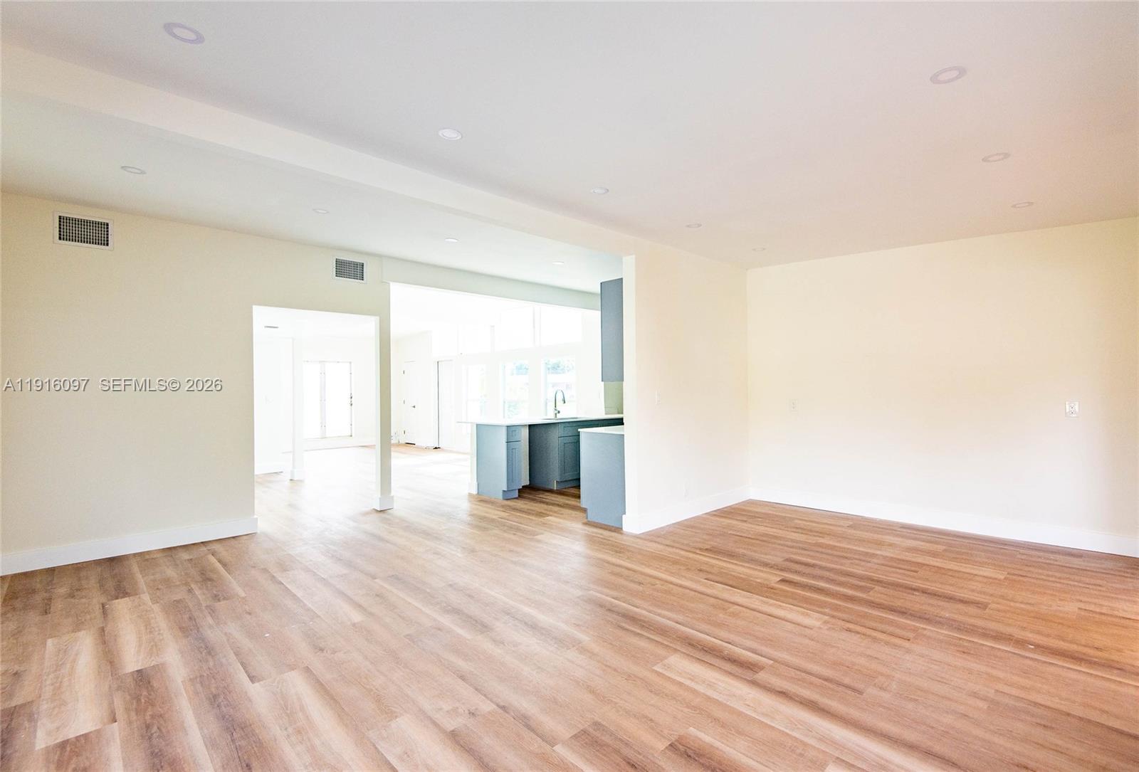 MELROSE PARK SEC 6 GREEN - Residential