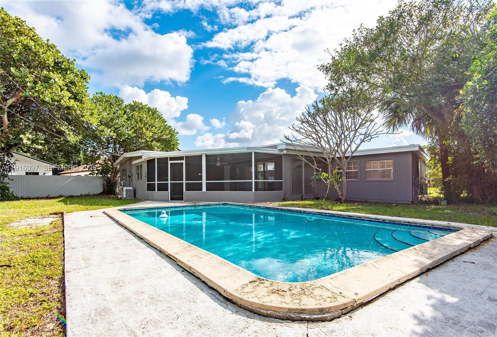 MELROSE PARK SEC 6 GREEN - Residential