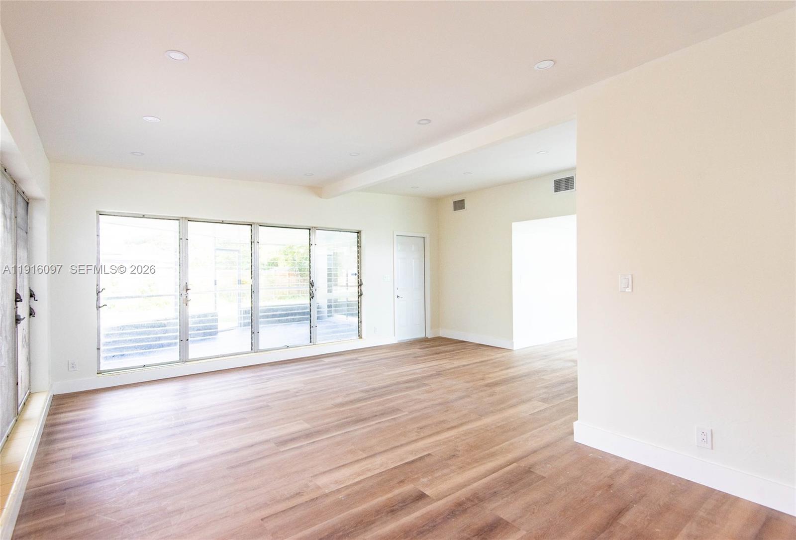 MELROSE PARK SEC 6 GREEN - Residential