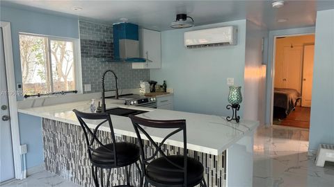 1633 Mckinley St Back Unit Hollywood FL 33020