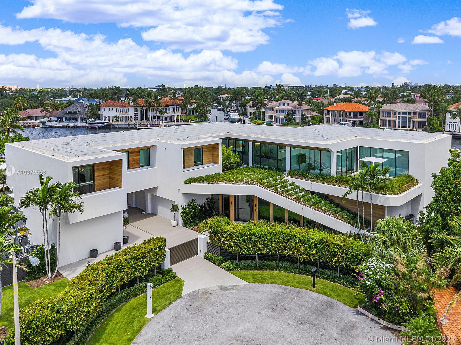 SUN AND SURF CLUB COMMUNI - Residential