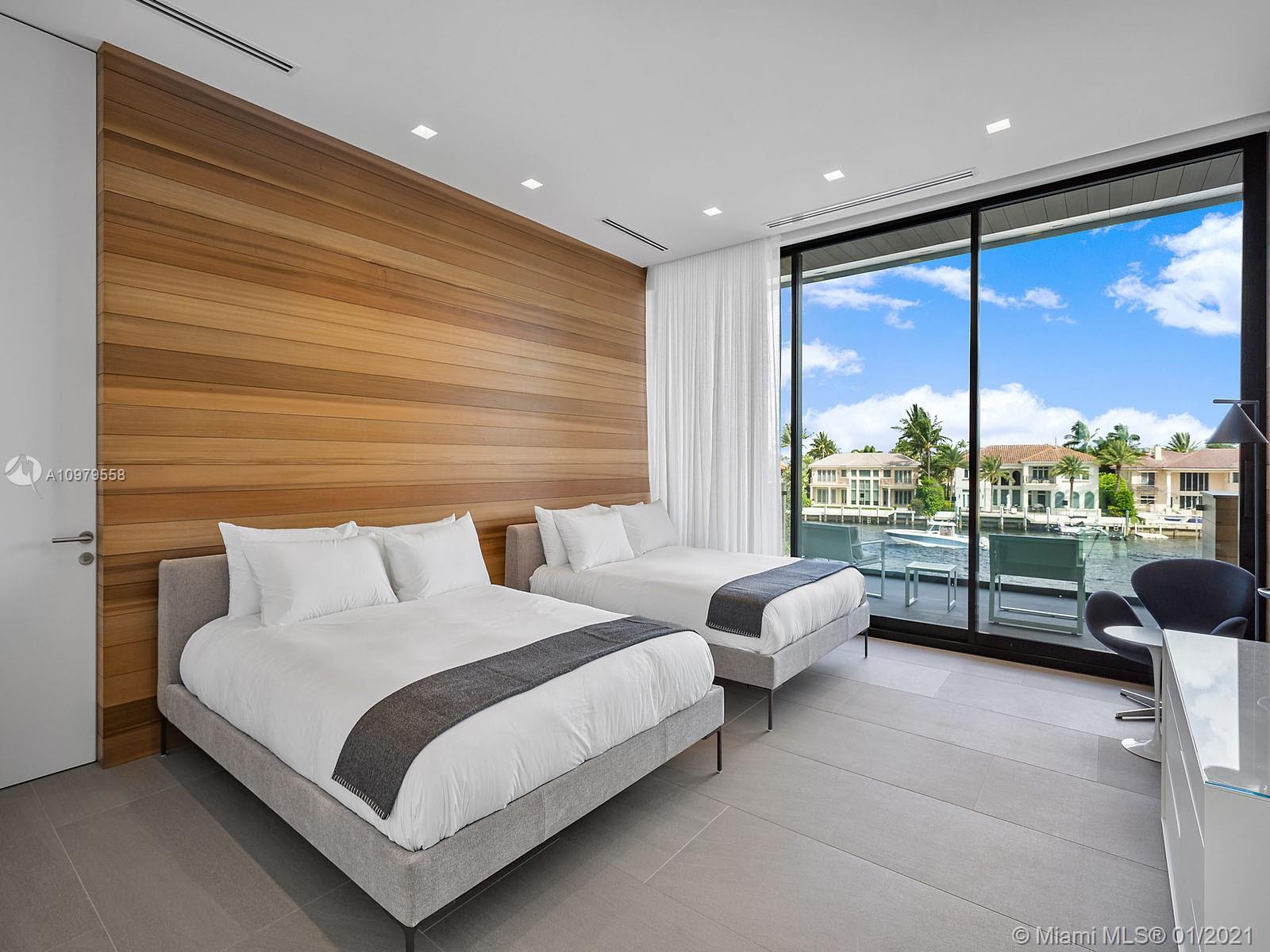 SUN AND SURF CLUB COMMUNI - Residential