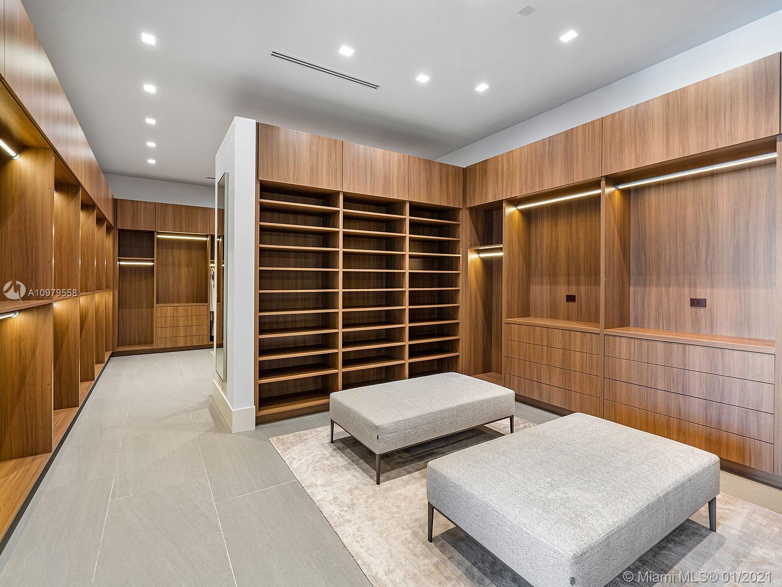 SUN AND SURF CLUB COMMUNI - Residential