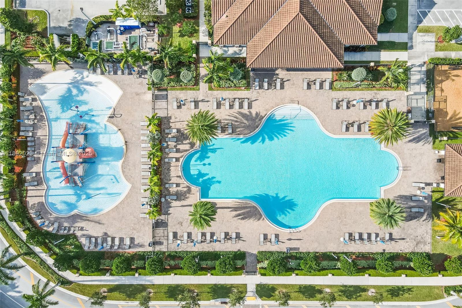 BAYWINDS AT COZUMEL - Residential