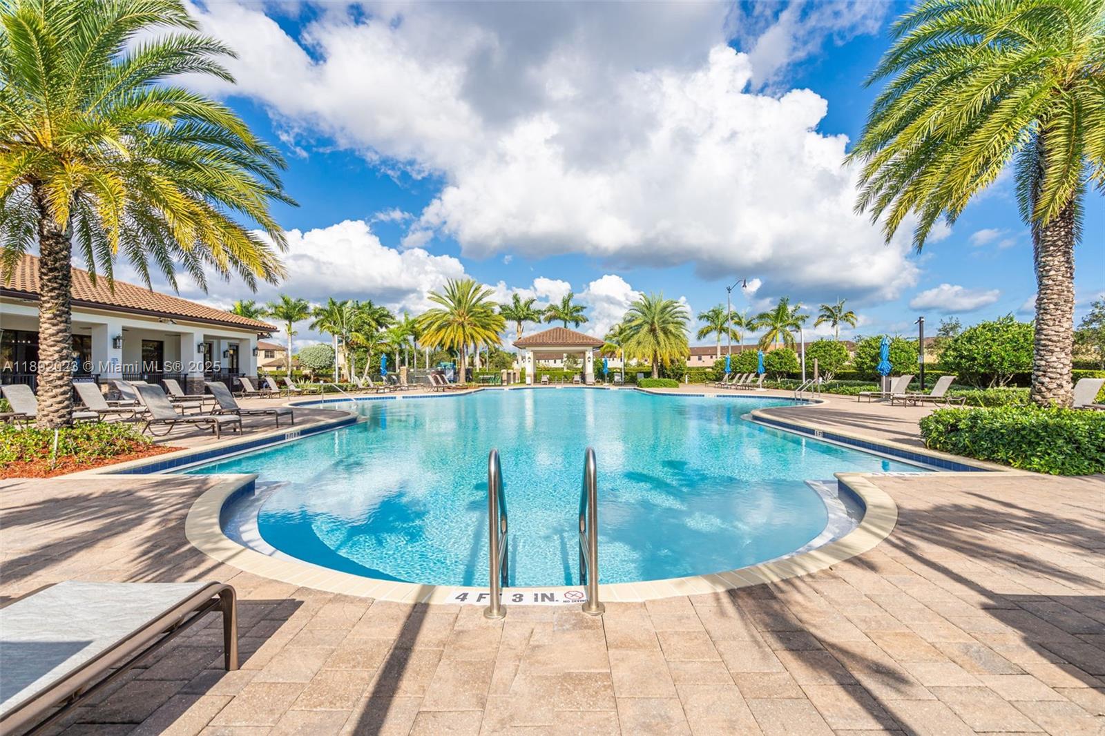 BAYWINDS AT COZUMEL - Residential
