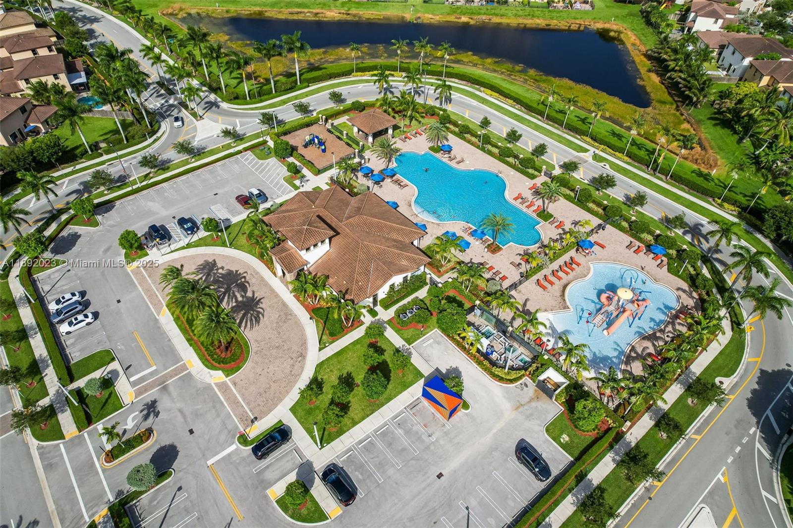 BAYWINDS AT COZUMEL - Residential