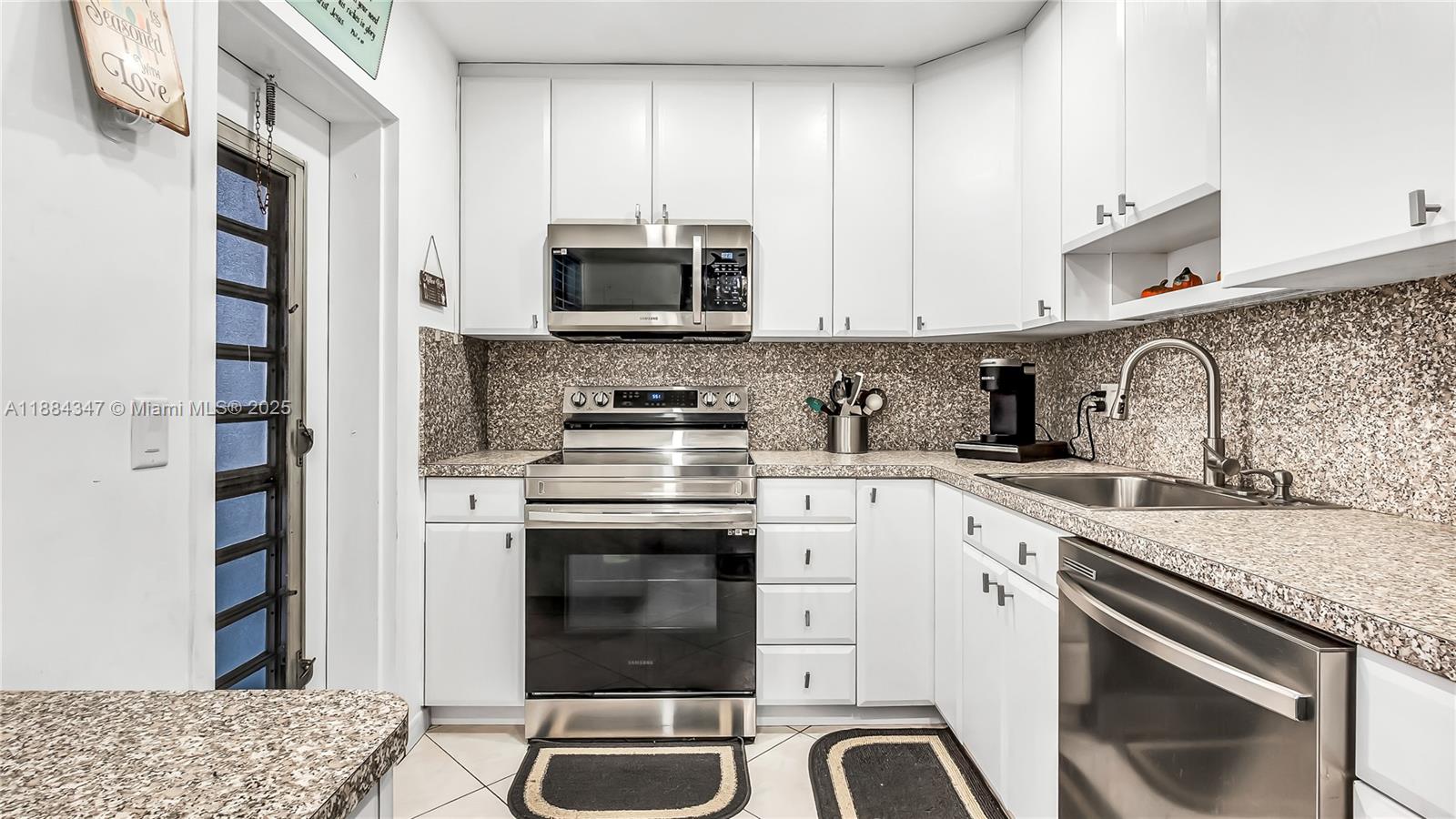 TOPAZ NORTH CONDO - Residential